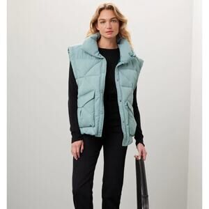 OOFWear Vest Womens 46 Medium 8 Blue Puffy Quilted Insulated Oversized‎